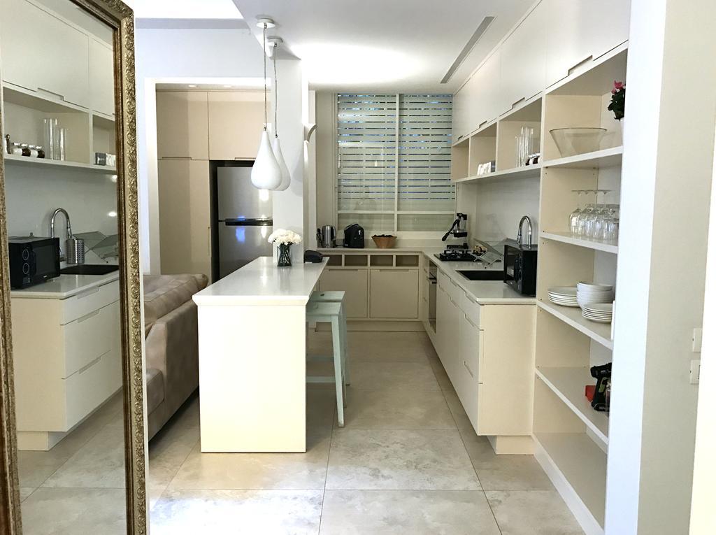 Luxurious By The Beach Apartment With Garden Tel Aviv-Jaffa Exterior foto