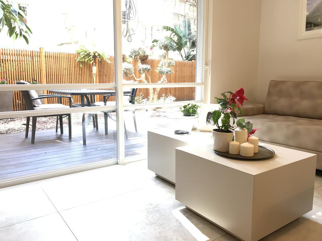 Luxurious By The Beach Apartment With Garden Tel Aviv-Jaffa Exterior foto